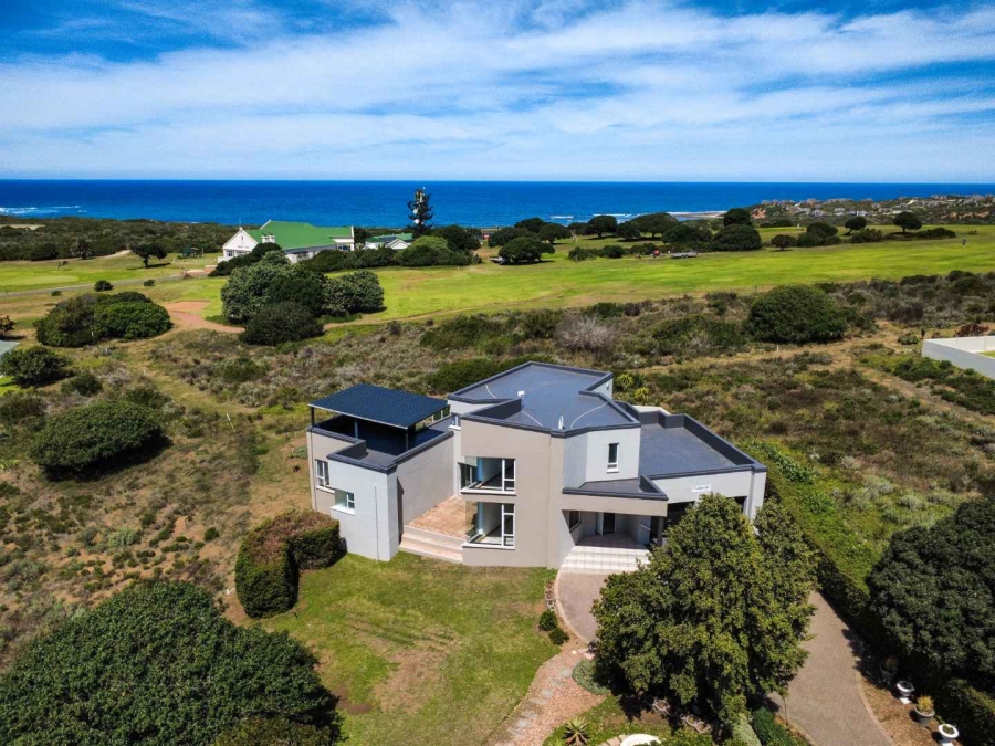 4 Bedroom Property for Sale in Stilbaai Wes Western Cape